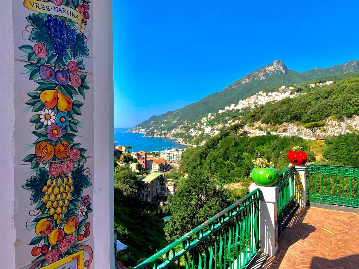 Апартаменты La Finestra Sul Duomo, Amalfi Coast Виетри Экстерьер фото