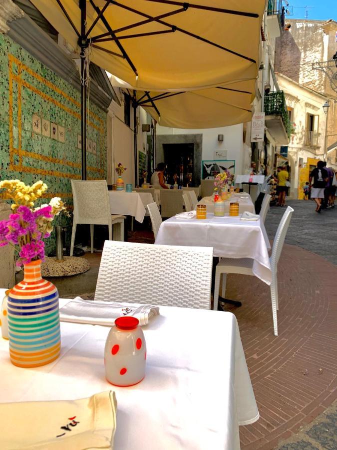 Апартаменты La Finestra Sul Duomo, Amalfi Coast Виетри Экстерьер фото