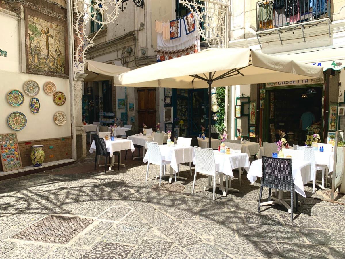 Апартаменты La Finestra Sul Duomo, Amalfi Coast Виетри Экстерьер фото